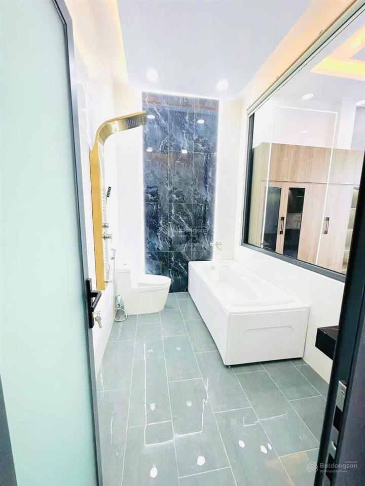 Nhà phố 1 trệt 2 lầu hoàn công. nội thất hiện đại