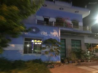 Chính chủ bán nhà 2 mặt tiền  vị trí đẹp,  khóm mỹ trung, phường mỹ trà.  0947 863 ***