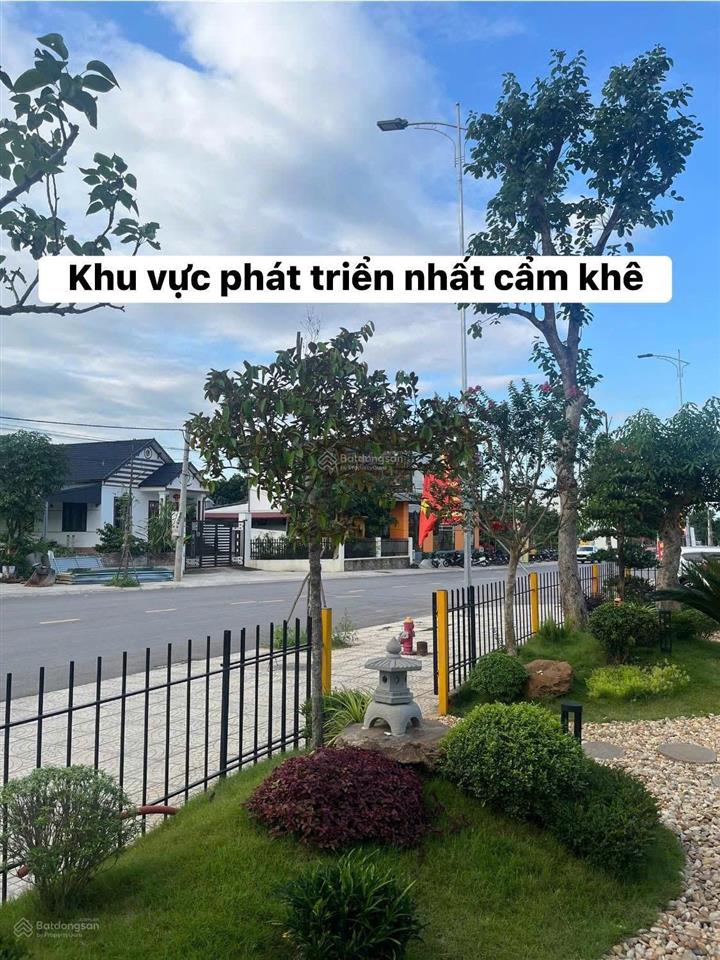 Bán băng 1 đất đấu giá vực câu dt 90m2 trục kinh doanh buôn bán giá chỉ 3,x tỷ