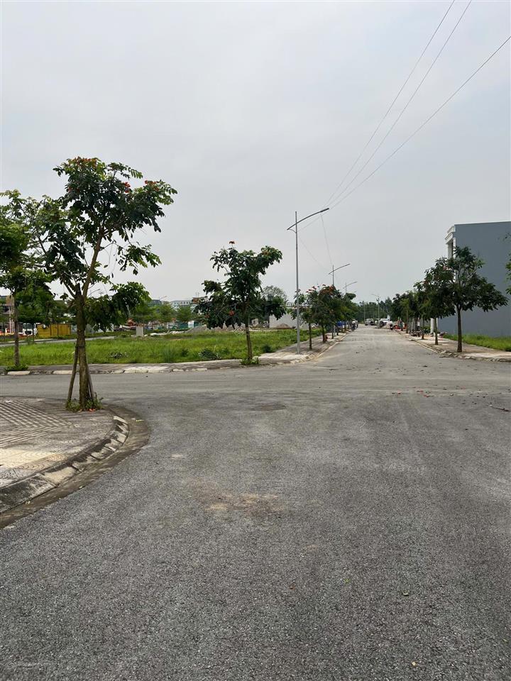 Bán gấp ô 100m² chỉ 2,1 tỷ giá tốt kđt cẩm khê central park vị trí đẹp  0942 974 *** sẵn sổ