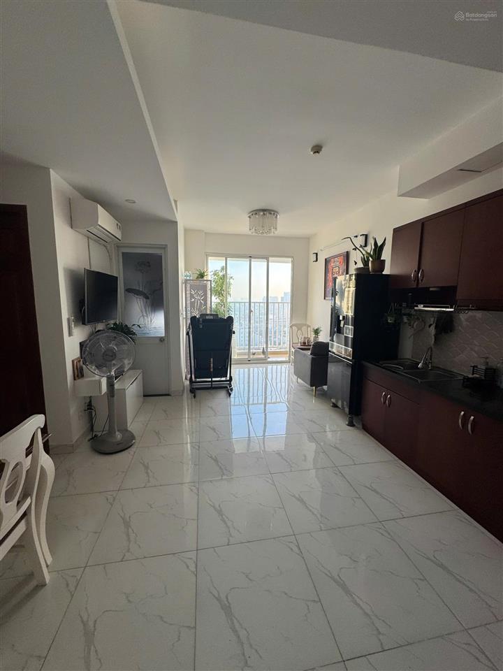 Cần bán chung cư baybylon đường âu cơ quận tân phú, 50m2, tặng nội thất
