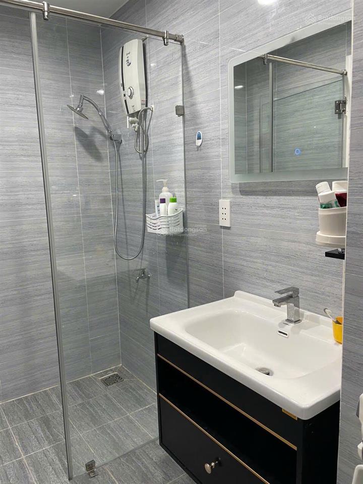 Chung cư 8x đầm sen 1 phòng ngủ có sổ hồng sẵn cần bán.  0898 438 ***