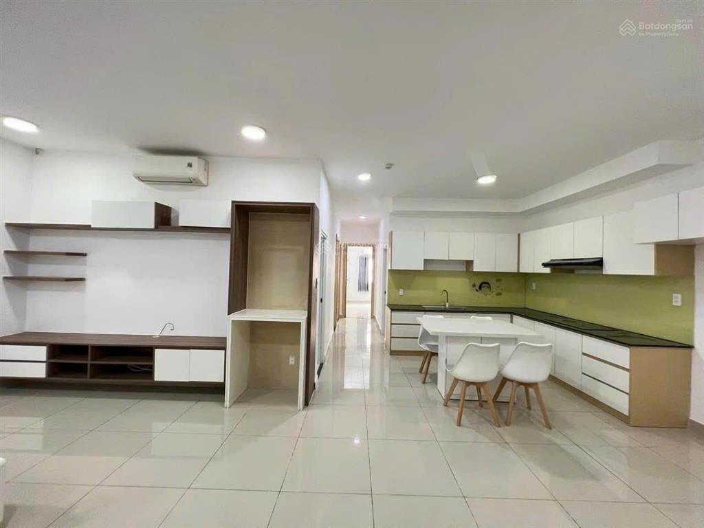 Chung cư khuông việt giáp đầm sen 3 phòng ngủ, 78m2 cần bán.  0898 438 ***