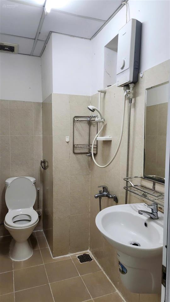 Chung cư idico, 2 phòng ngủ có sổ sẵn cần bán gấp gần đầm sen