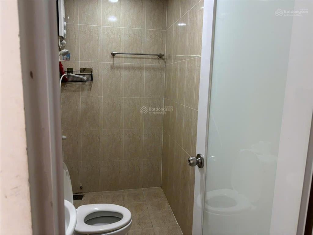 Chung cư âu cơ tower tặng nội thất 2 phòng ngủ cần bán có sổ hồng sẵn