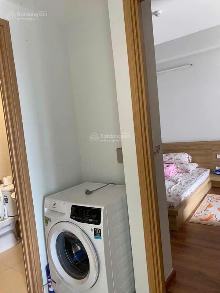 Chung cư hoa sen đường lạc long quân 2 phòng ngủ có sổ hồng cần bán tặng nội thất.