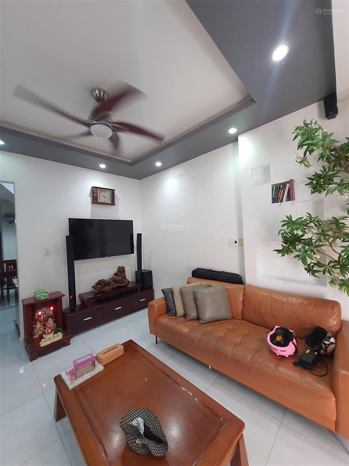 Bán nhà nguyễn công hoan, p7, pn, gần mặt tiền