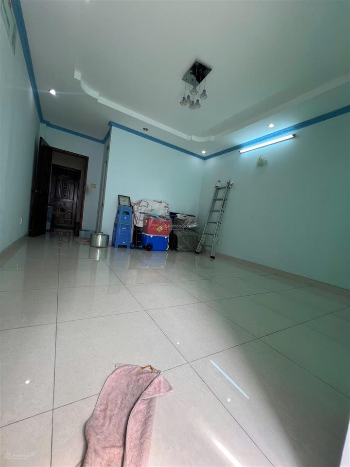 Nhà hẻm đất thánh f6 tân bình, 4.4x17m, 74m2, 4 tầng, 5pn, 7.99 tỷ tl