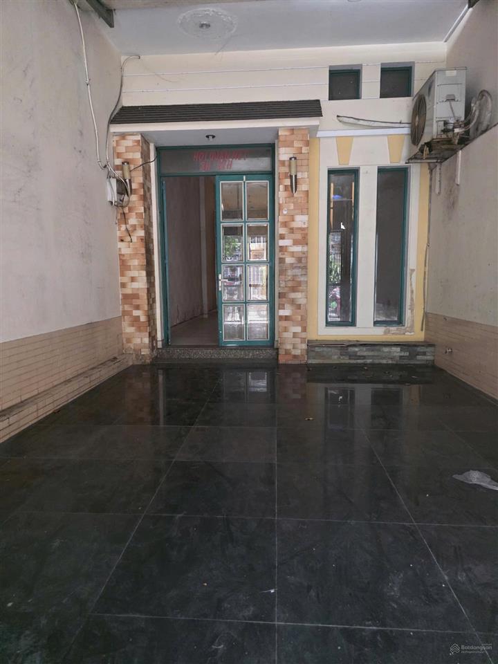 Nhà hẻm xe tải lạc long quân, 4x28m, 2 lầu, giá 17.5tr