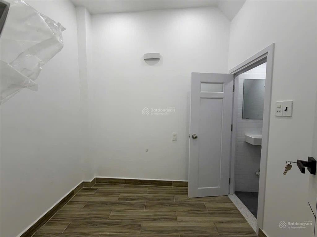 Nhà đường hồng lạc, 3.5x5.6m, xây mới full nội thất 2pn 2wc, giá 3.55 tỷ tl