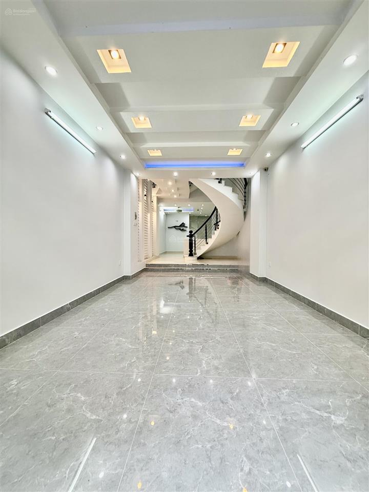 Nhà hxh bàn cờ p3 q3, 4.3x15m, 65m2, 5 tầng, 6pn 5wc
