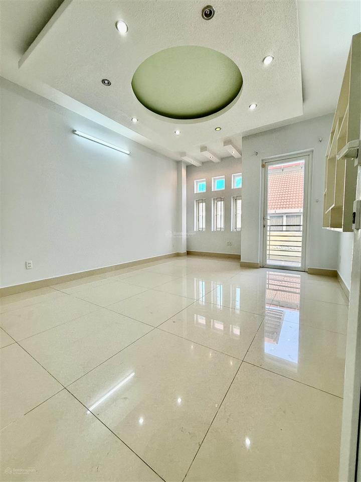 Nhà hxh bàn cờ p3 q3, 4.3x15m, 65m2, 5 tầng, 6pn 5wc