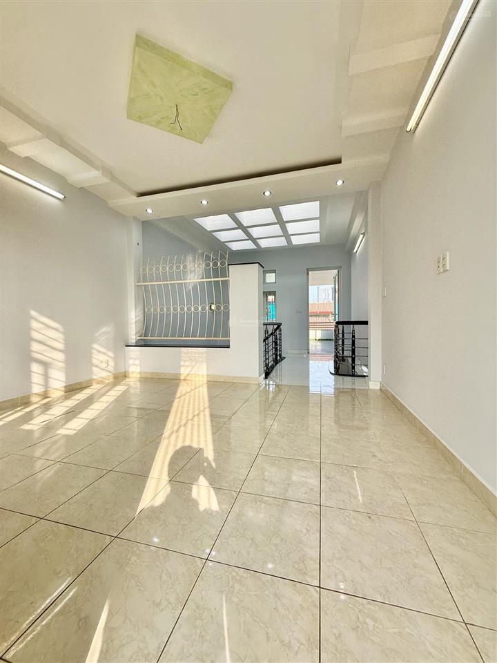 Nhà hxh bàn cờ p3 q3, 4.3x15m, 65m2, 5 tầng, 6pn 5wc