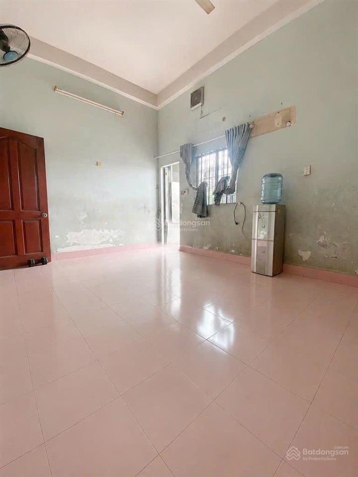 Nhà hxh lạc long quân p11 tân bình, 5x11m, 2 lầu st, 4pn giá 14tr
