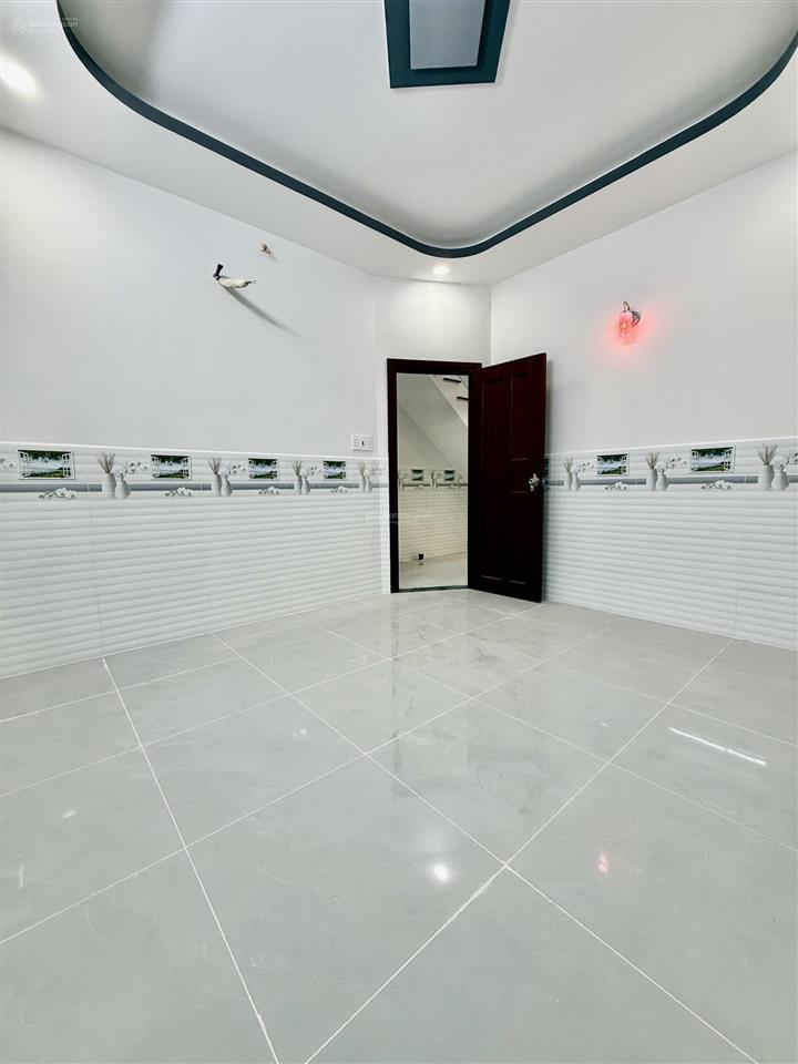 Nhà hxh ni sư huỳnh liên p10, 3x18, nở hậu 4.7m, 55m2, 1 lầu 3 phòng ngủ, 5.49 tỷ tl