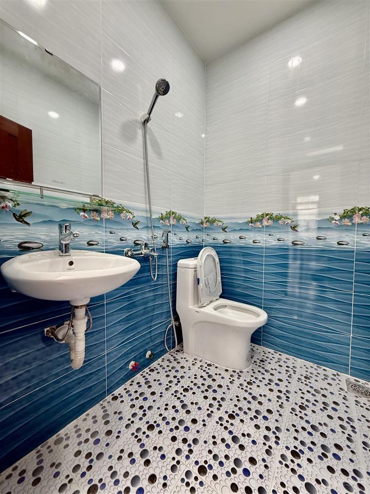 Nhà hxh ni sư huỳnh liên p10, 3x18, nở hậu 4.7m, 55m2, 1 lầu 3 phòng ngủ, 5.49 tỷ tl