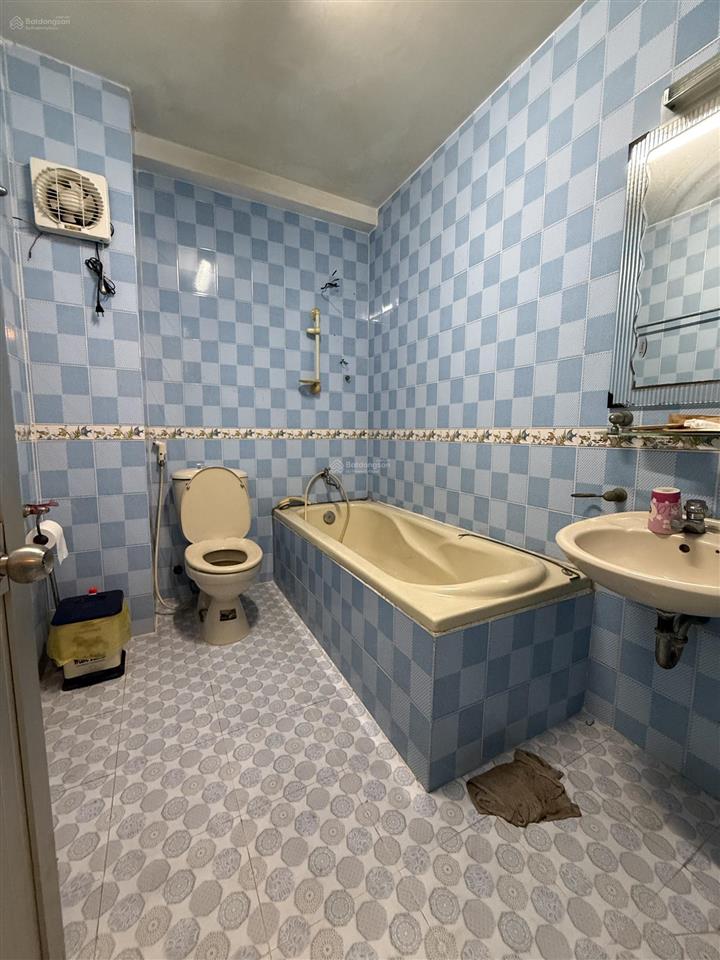 Nhà 220/48 âu cơ phường 9 tân bình, 4x20, 5 tầng, 5pn 4wc, giá 21,5tr tl