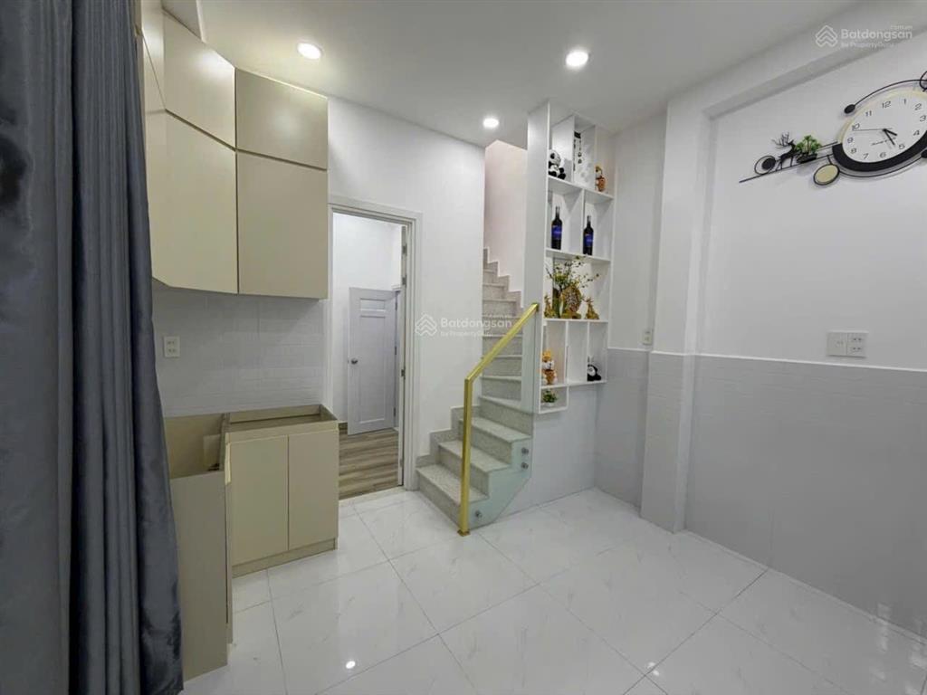 Nhà hẻm hồng lạc p10 tân bình, 3.5x6.5m, 1 lầu, 2pn 2wc 2 máy lạnh giá 8tr