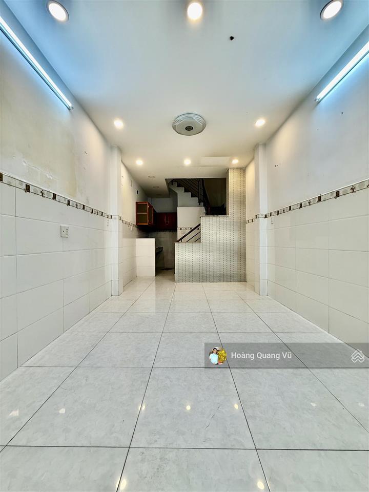 Nhà hẻm 61/ đường đất thánh p6 tân bình, 3.4x9m, 4 tầng, 2ml, 3pn 4wc giá 12tr