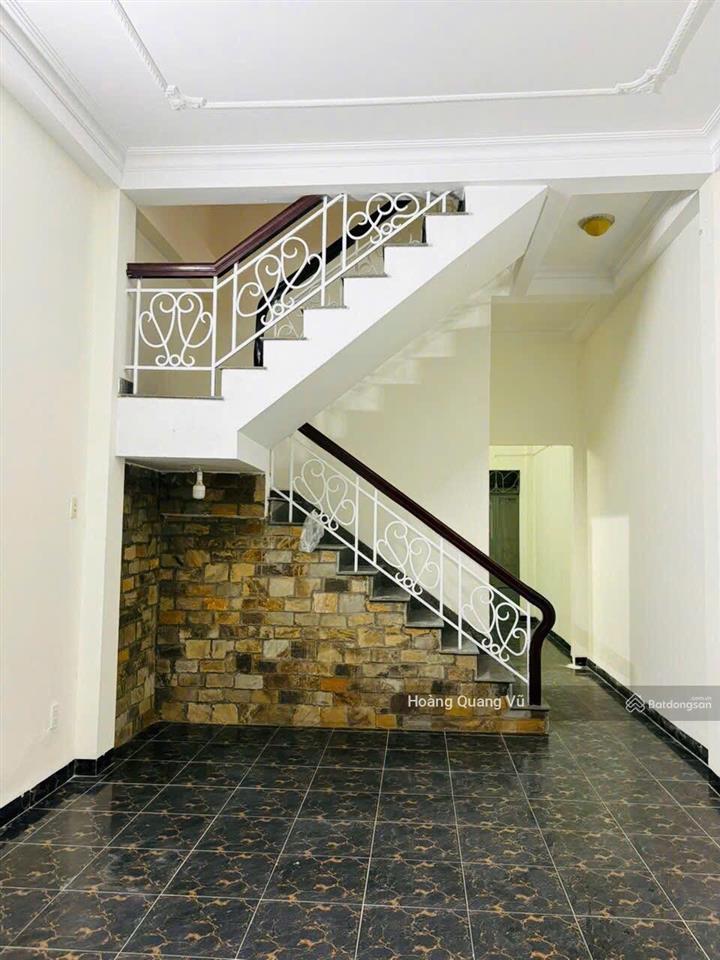 Hxh hoàng hoa thám p12 tân bình, 4x16m, 2 lầu st, 3pn 3wc giá 17tr
