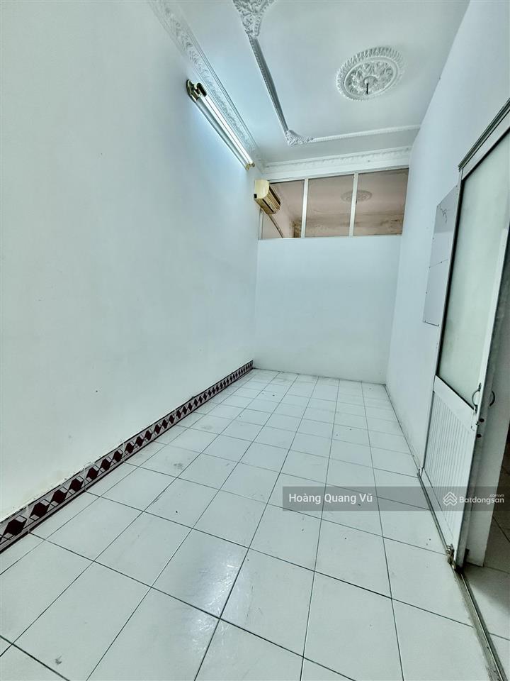 Nhà hxh cư xá tự do cmt8 p7 tân bình, 3x17, 3 tầng, 4pn 2wc giá 12tr