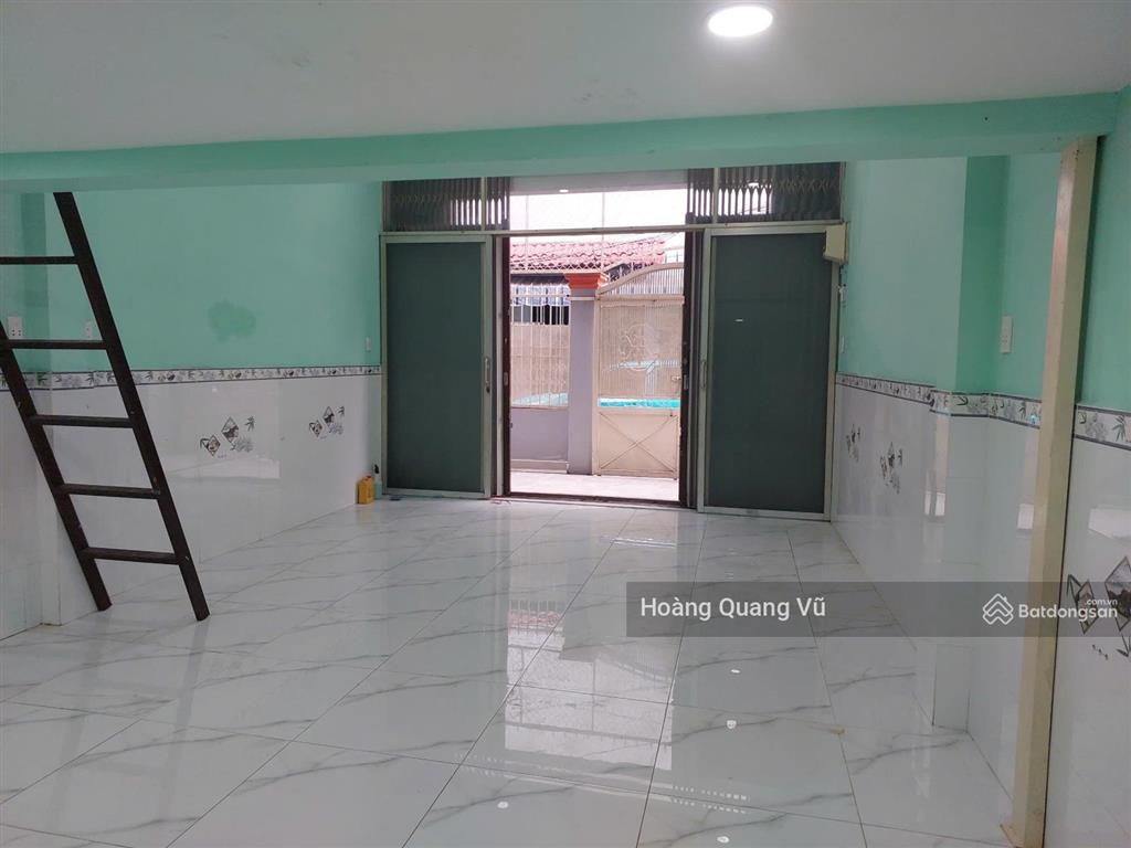 Hxh lạc long quân p9 tân bình, 4.2x12m, 2 tầng, 3pn 2wc giá 10tr