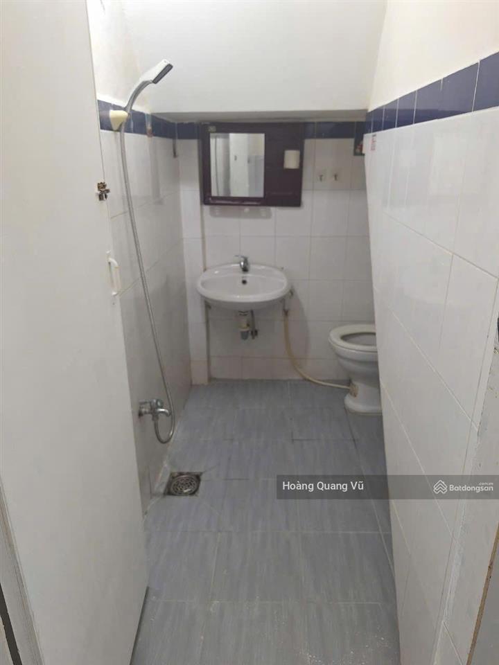 Nhà đường bùi thị xuân p3 tân bình, 3.5x10m, 2 tầng, 2pn 2wc giá 10tr