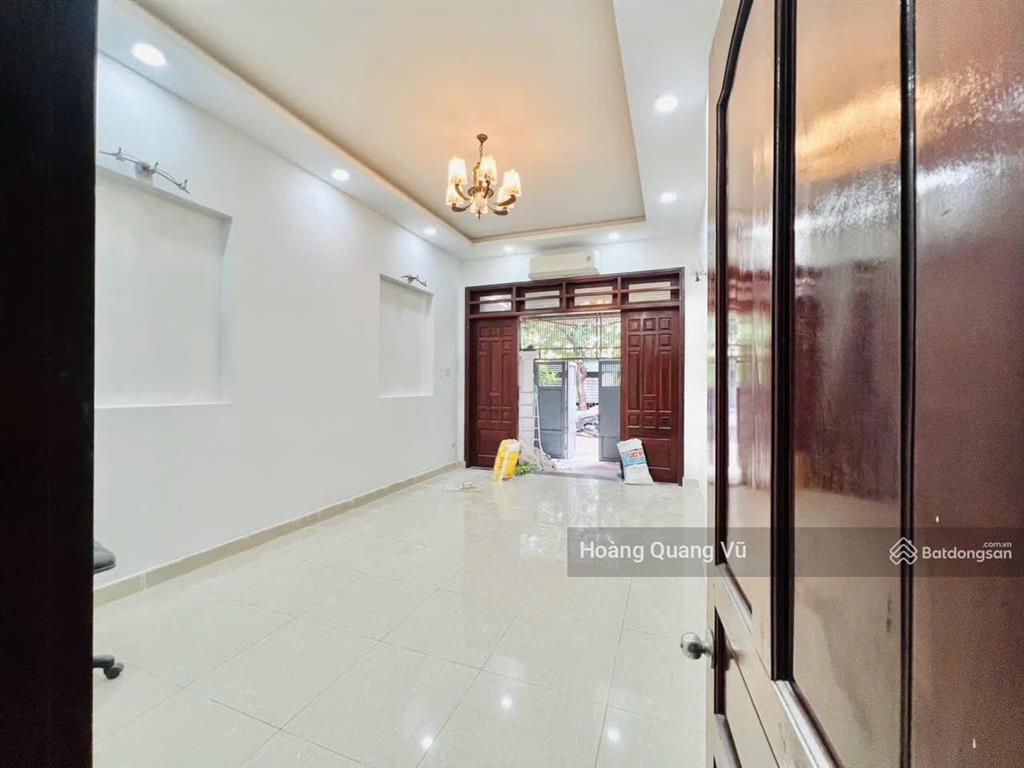 Hxh 544/39 lý thường kiệt p7 tân bình, 4x18m, 3 lầu, 6pn 4wc giá 23tr