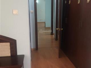 Chính chủ cần cho thuê căn hộ chung cư 1050 2pn giá 10 triệu/th nhà mới ở liền  0933370,266