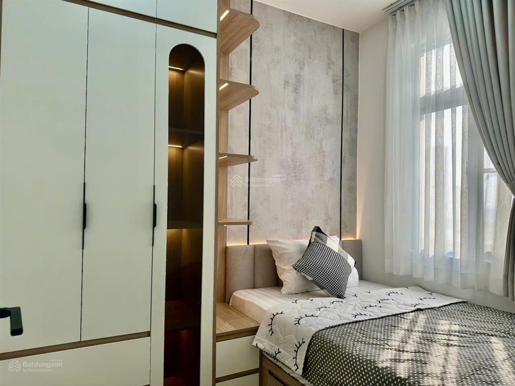 Bán ch sky garden 2,pmh, q7, dt 81 m2, 3pn, 2wc, full nội thất mới 100% . giá 6.5 tỷ. 0906 611 ***