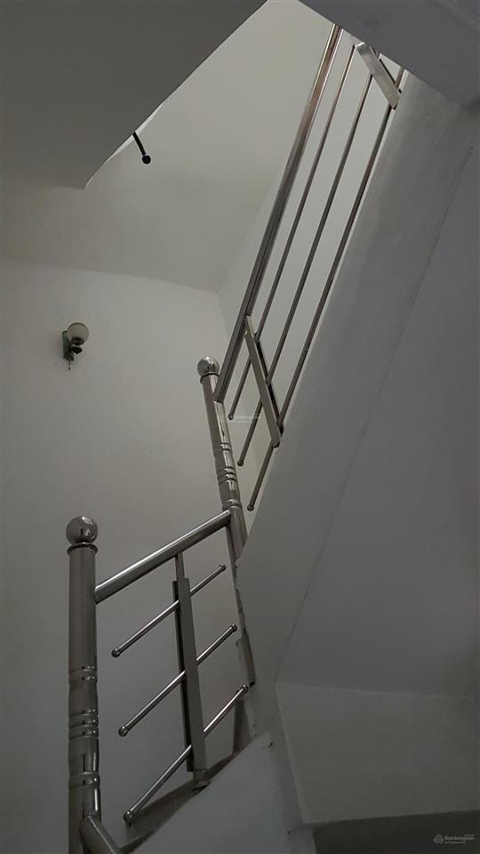 Bán nhà riêng vũ thạnh, đống đa, 10,4 tỷ, 45 m2, 5m đường, để ô tô trong nhà, 100m ra ga cát linh