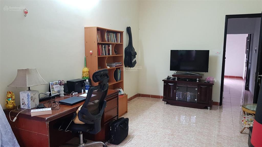 Bán nhà riêng vũ thạnh, đống đa, 10,4 tỷ, 45 m2, 5m đường, để ô tô trong nhà, 100m ra ga cát linh