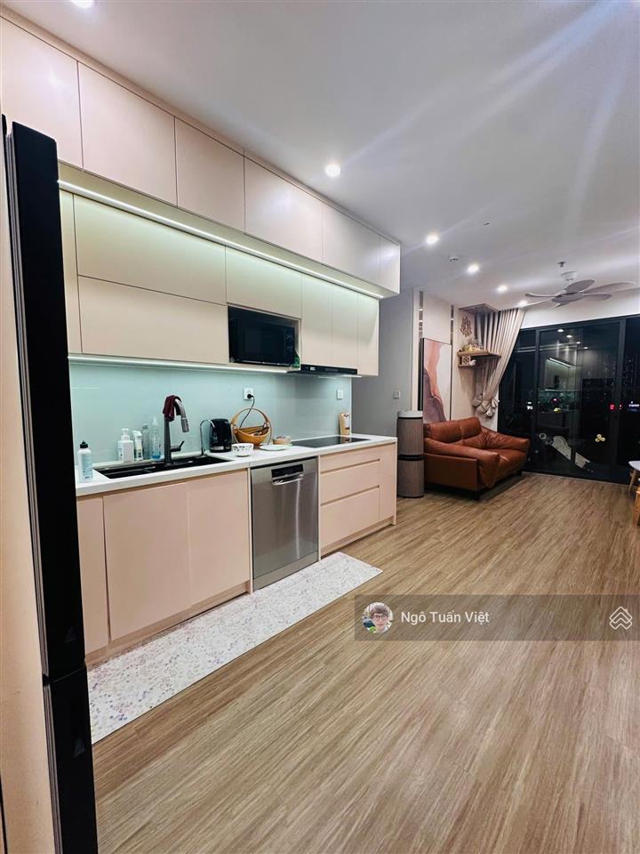 Hàng nhật xịn  3pn sakura 75m2 giảm chào 500tr so với tháng trước. tầng trung, hướng mát, đồ đẹp!