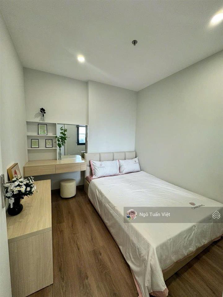 Cực hot  bán căn 2pn1wc 55m² tòa i2 vinhomes smart city full đồ  view hồ  sẵn sổ