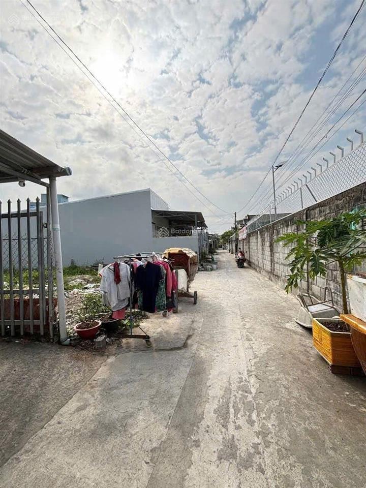 Bán gấp 2 nền đất liền kề, thổ cư 100%, hẻm 126 nguyễn bỉnh khiêm