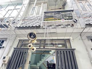 Nhà 2 lầu 3 phòng ngủ 3 toilet 2 ban công đường hẻm rộng full thổ, ccvb, nhà đúc ở thới an ạ