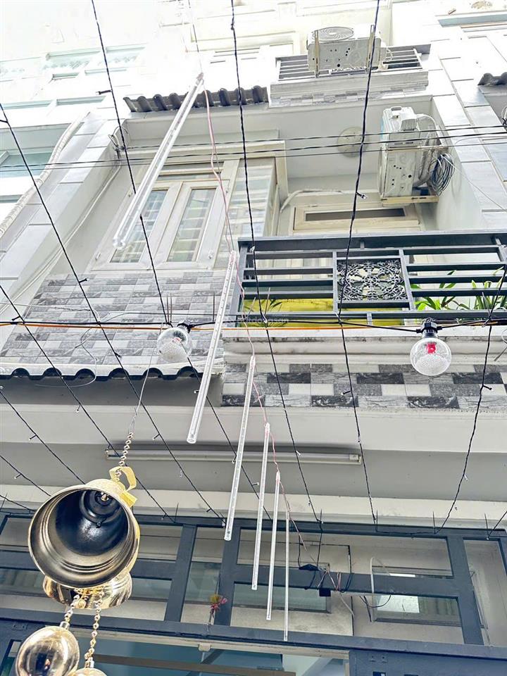 Nhà 2 lầu 3 phòng ngủ 3 toilet 2 ban công đường hẻm rộng full thổ, ccvb, nhà đúc ở thới an ạ