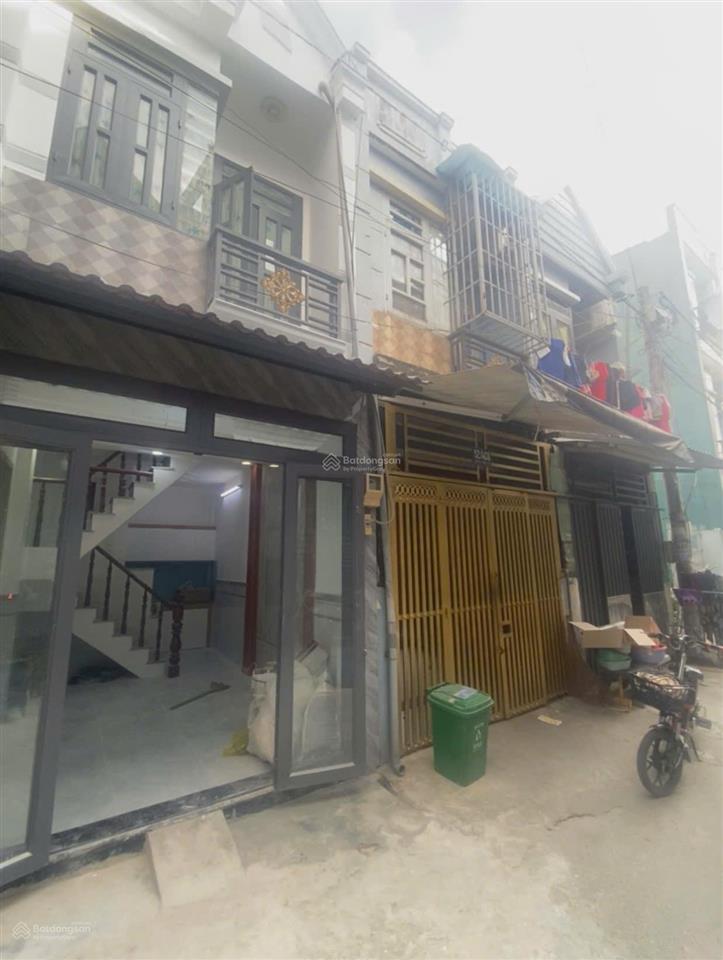 Nhà full thổ, mặt tiền hẻm 6m, 1 lầu 2 phòng có ban công, ở tch16. giá 1.568