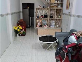 Nhà shr đường lê thị thị riêng, 1 lầu 2 phòng lớn (thêm đc 1 phòng nữa) cách mt lớn ~30m