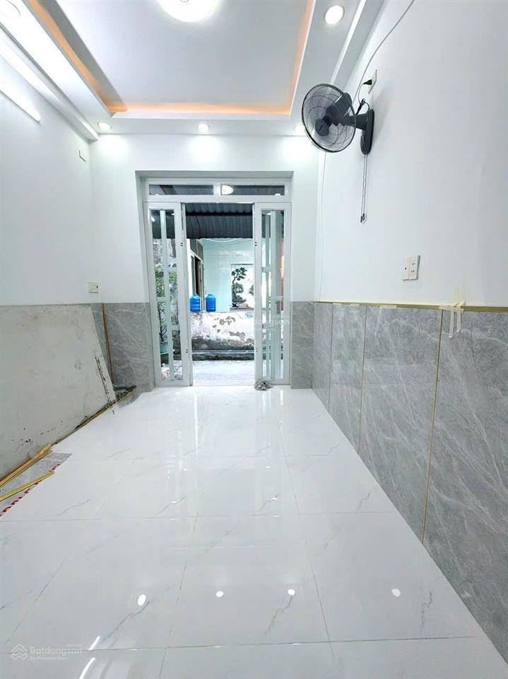 Nhà full thổ, sổ có sẵn, đã làm kê khai riêng để tách sổ riêng giá 1.798tỷ nhà đẹp hẻm ngắn