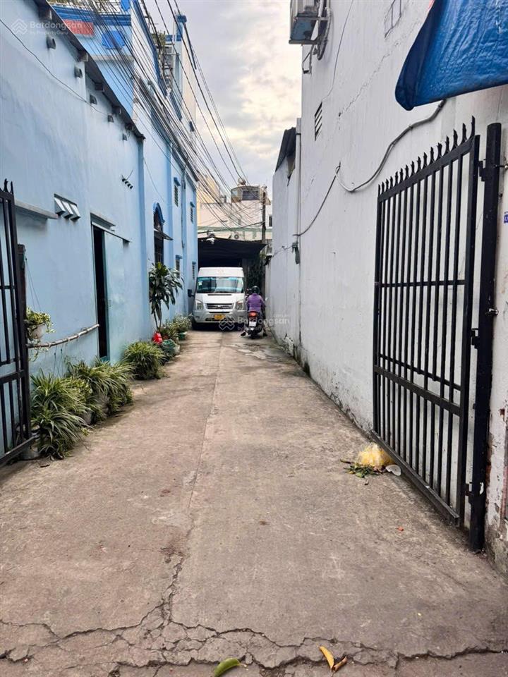 Nhà full thổ, sổ có sẵn, đã làm kê khai riêng để tách sổ riêng giá 1.798tỷ nhà đẹp hẻm ngắn