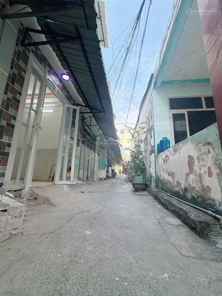 Nhà full thổ, sổ có sẵn, đã làm kê khai riêng để tách sổ riêng giá 1.798tỷ nhà đẹp hẻm ngắn