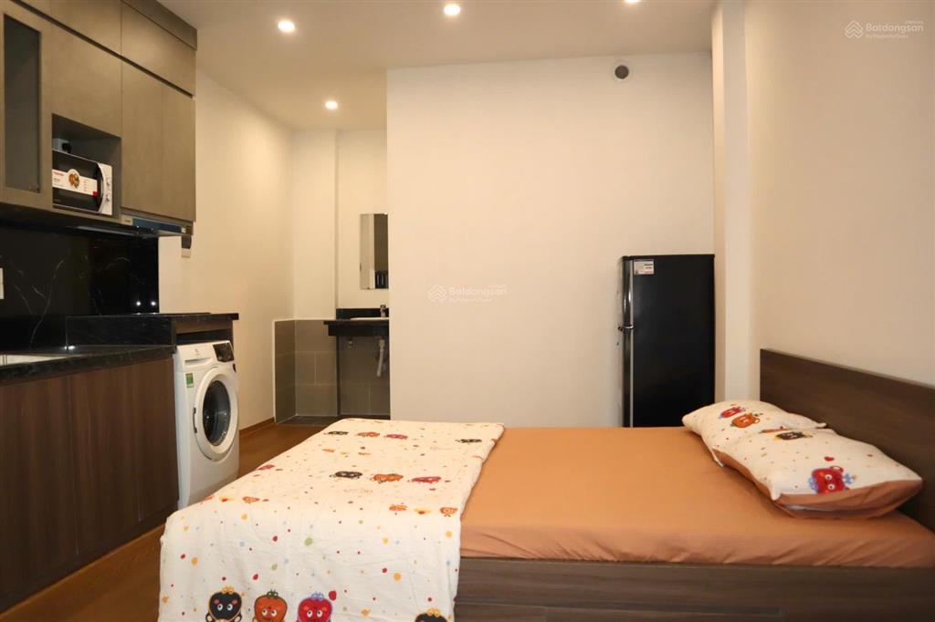 Chính chủ cho thuê căn hộ studio đủ đồ tại phố tân ấp, hồng hà