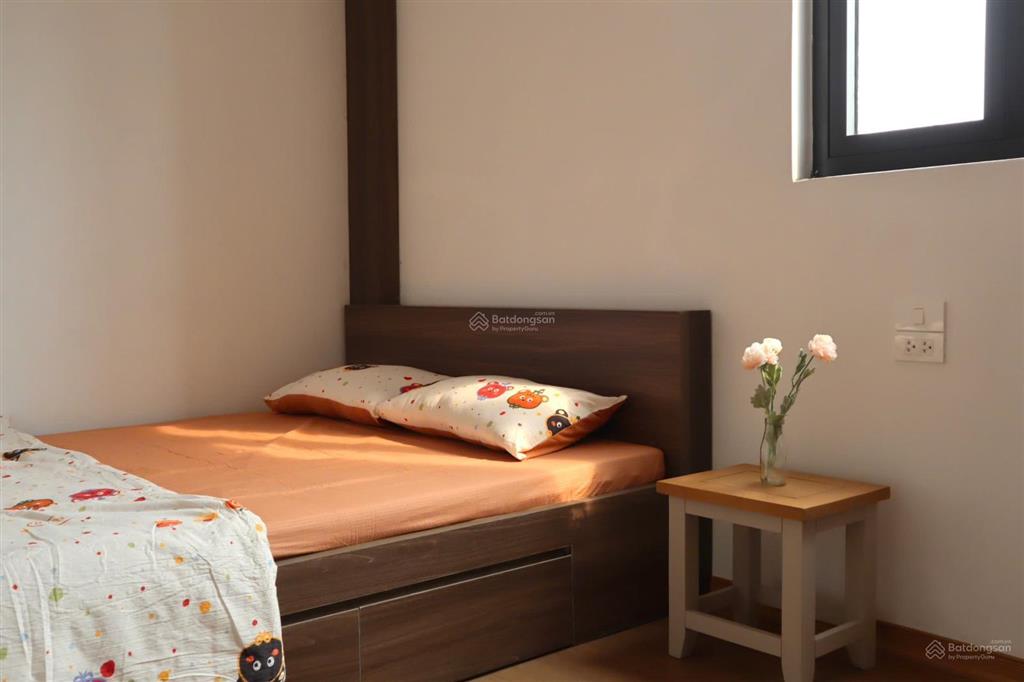 Chính chủ cho thuê căn hộ 2 pn 2 vs 1 kb full đồ tại ngõ 5 tân ấp, hồng hà