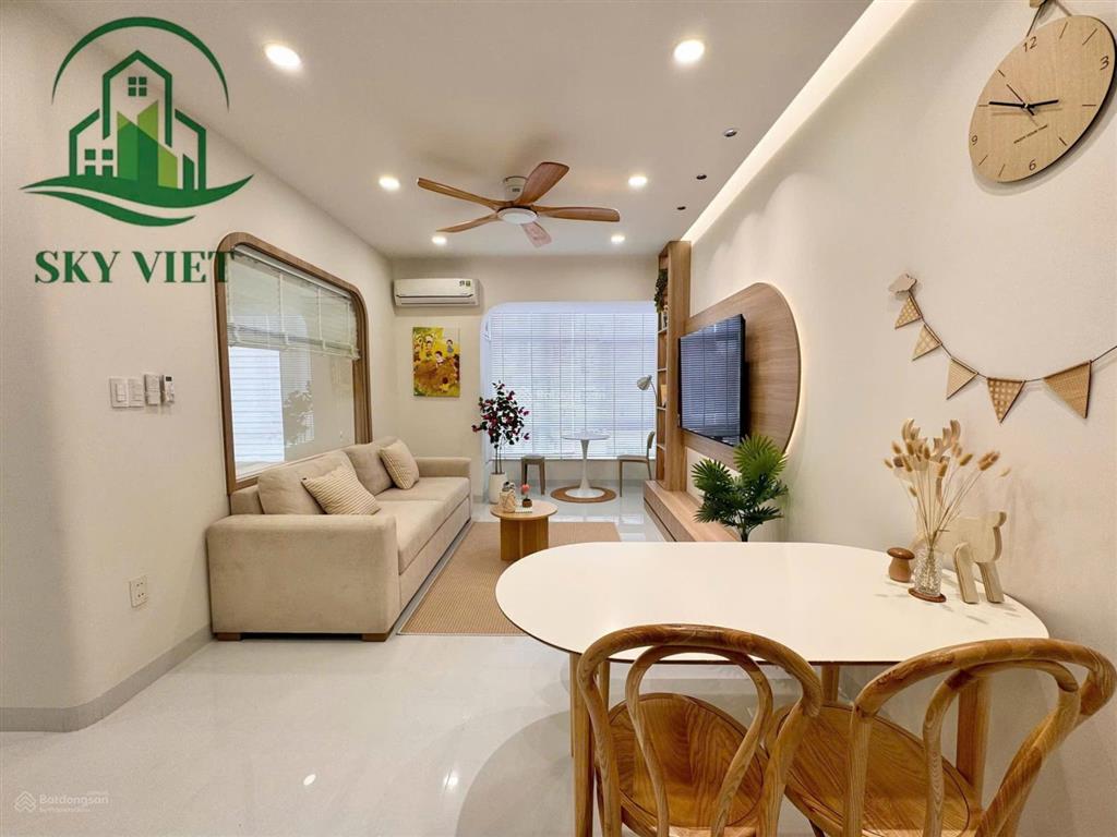 Bán căn góc sky garden 3 quận 7, 74m2 3pn 2wc đang có sẵn khách thuê 35 triệu/th giá tốt 6.6 tỷ