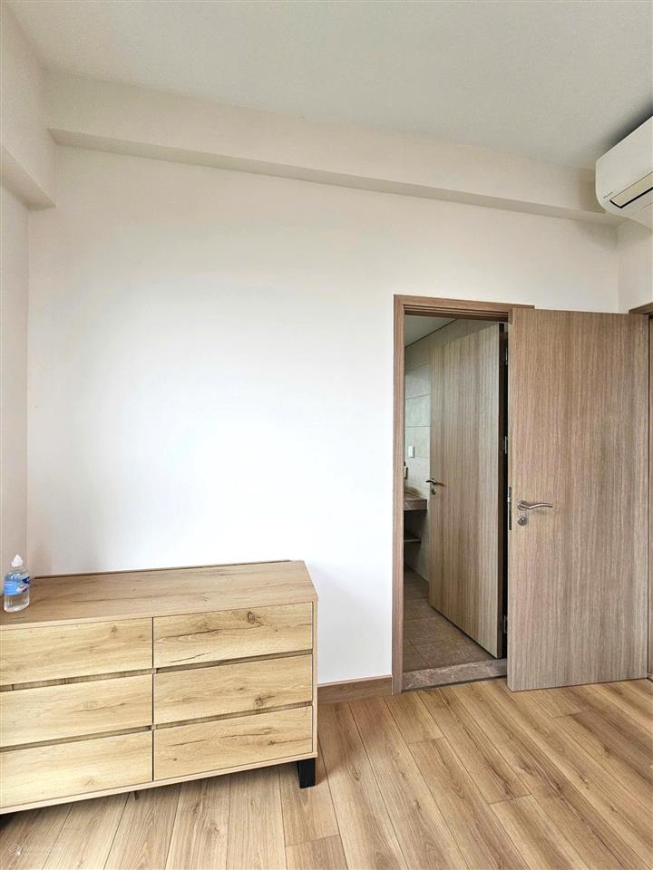 Urban hill phú mỹ hưng  căn hộ đẹp như hình, ban công thoáng mát, 2pn 2wc, giá 21 triệu/tháng