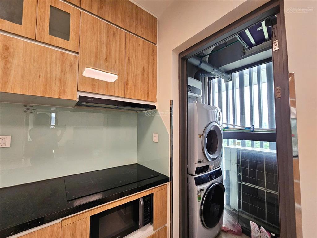 Urban hill phú mỹ hưng  căn hộ đẹp như hình, ban công thoáng mát, 2pn 2wc, giá 21 triệu/tháng