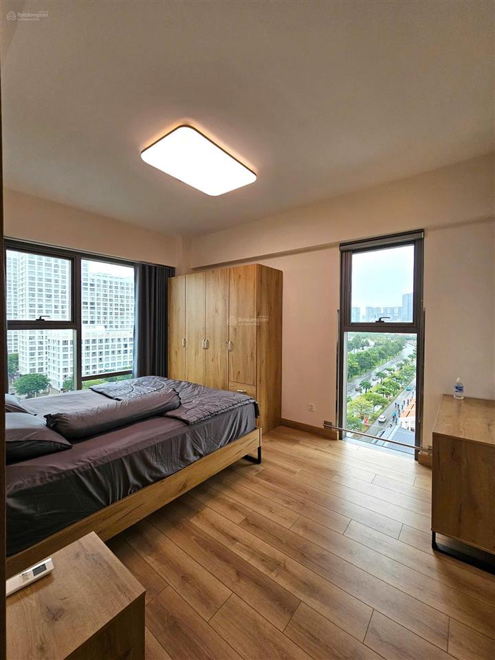 Urban hill phú mỹ hưng  căn hộ đẹp như hình, ban công thoáng mát, 2pn 2wc, giá 21 triệu/tháng