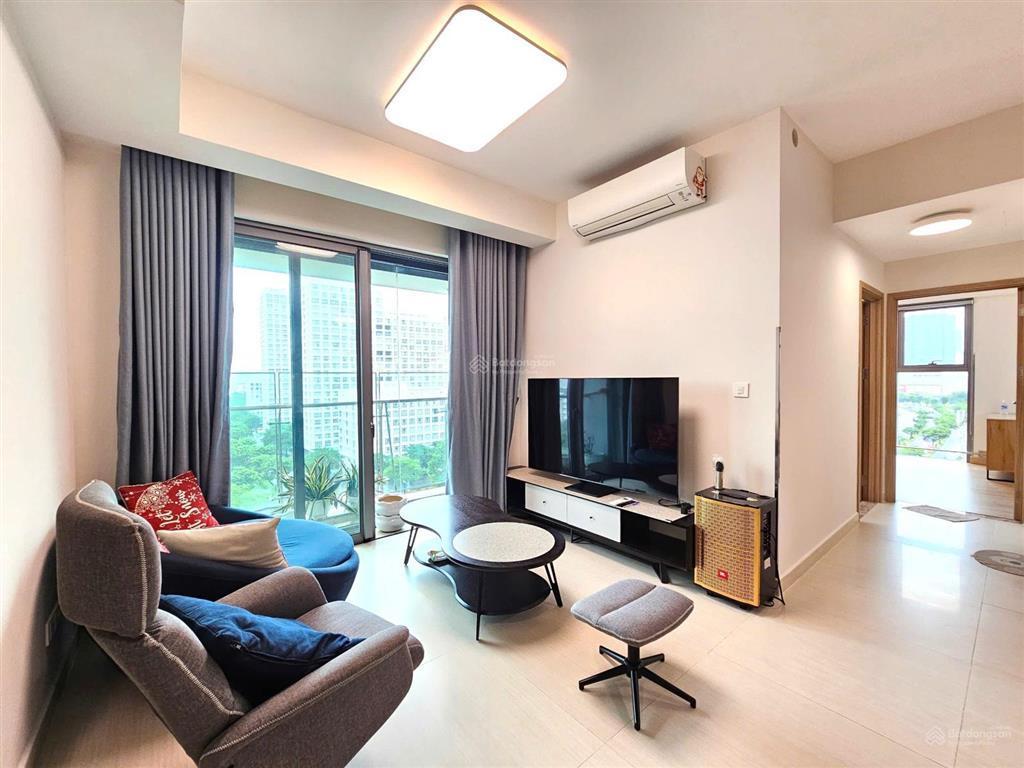 Urban hill phú mỹ hưng  căn hộ đẹp như hình, ban công thoáng mát, 2pn 2wc, giá 21 triệu/tháng