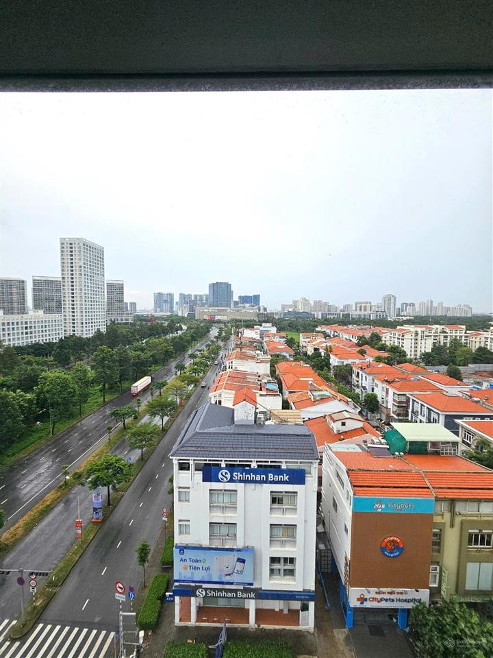 Urban hill phú mỹ hưng  căn hộ đẹp như hình, ban công thoáng mát, 2pn 2wc, giá 21 triệu/tháng